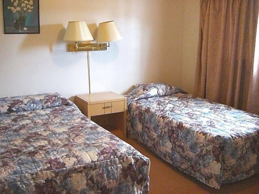 A-1 Alberni Inn Port Alberni Eksteriør bilde