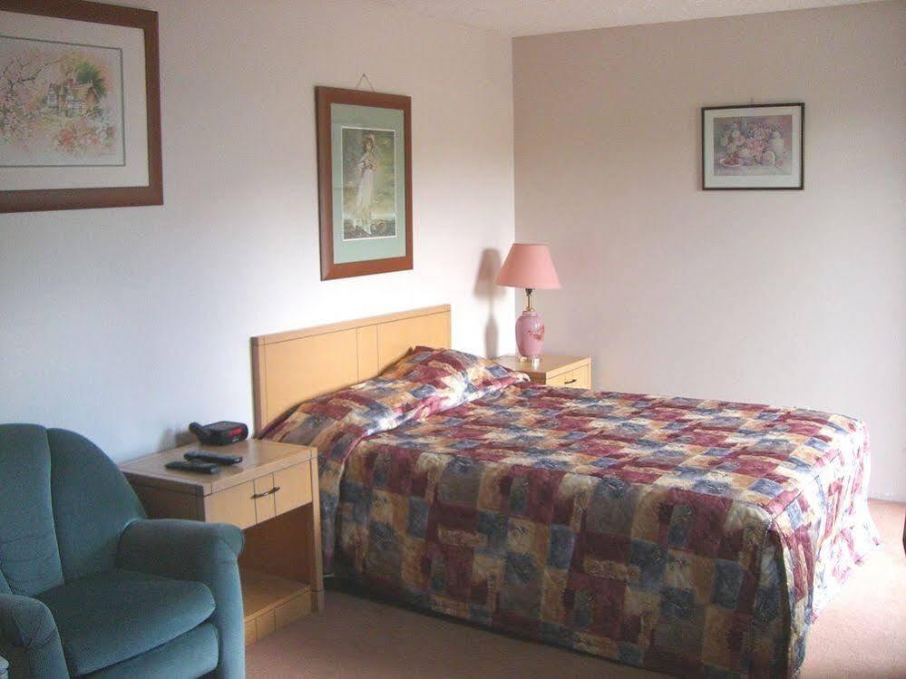 A-1 Alberni Inn Port Alberni Eksteriør bilde